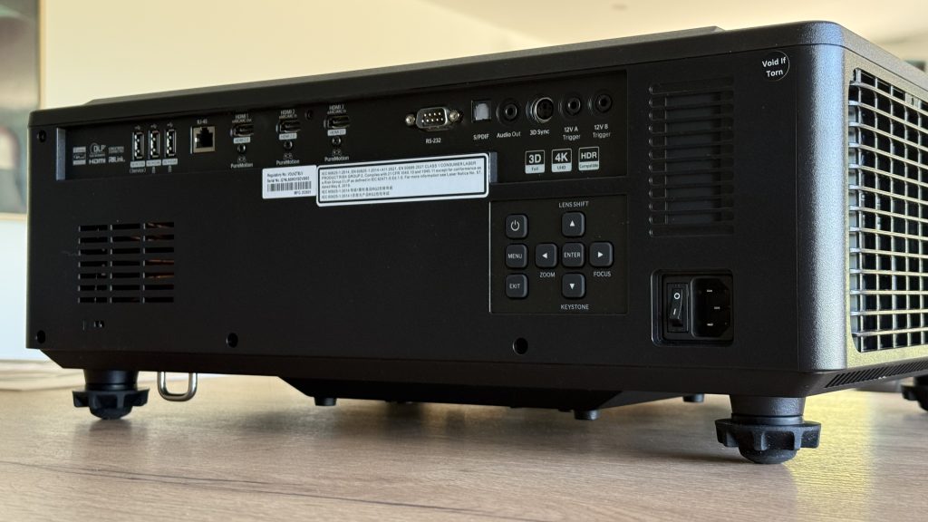 Optoma UHZ78LV
