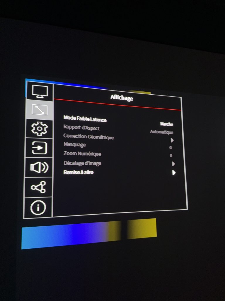 Test Optoma UHZ78LV