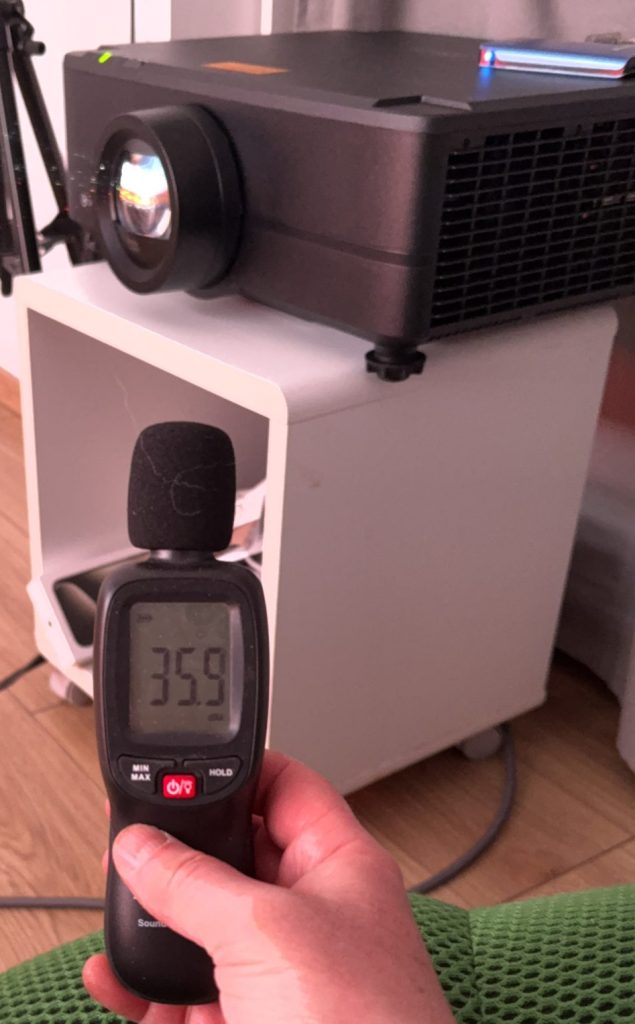 Test Optoma UHZ78LV